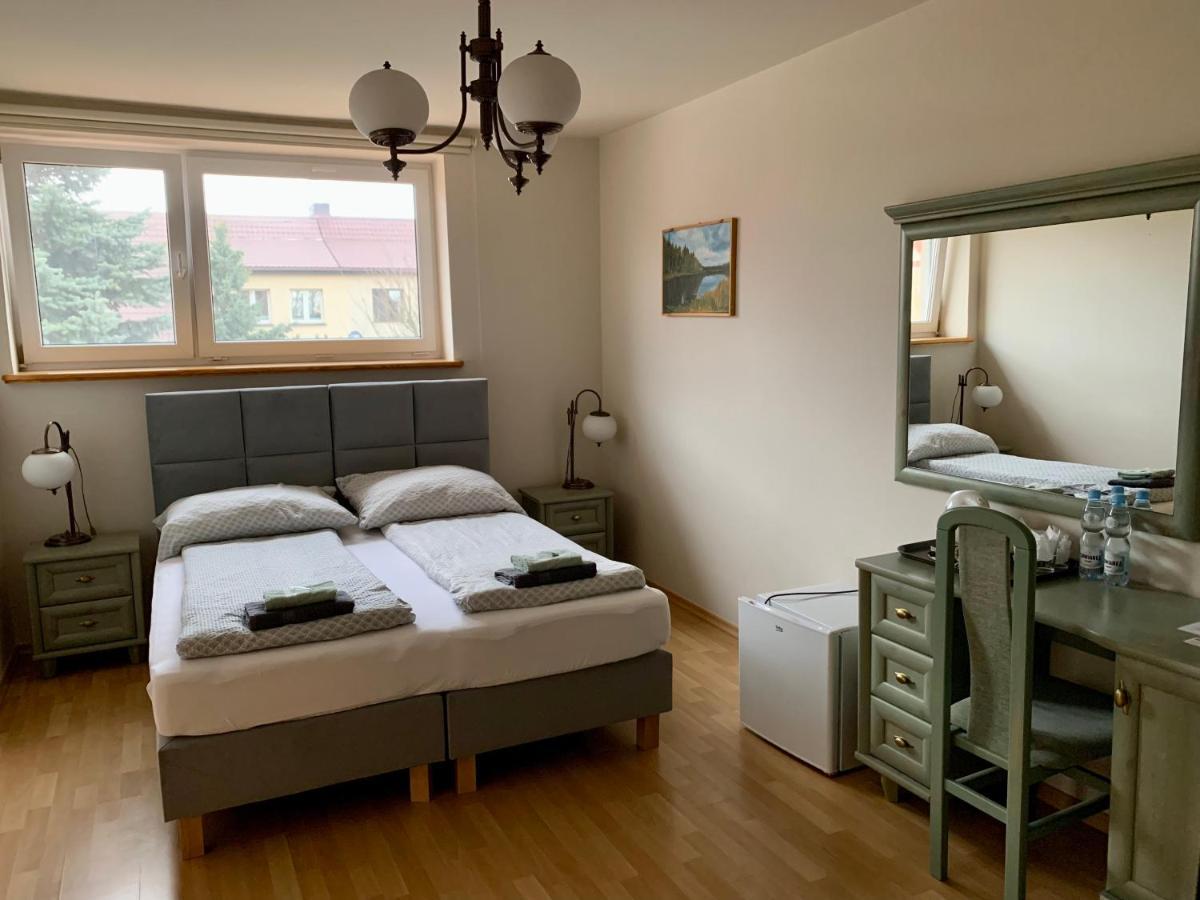 Willa Lakowa Gostynin Buitenkant foto