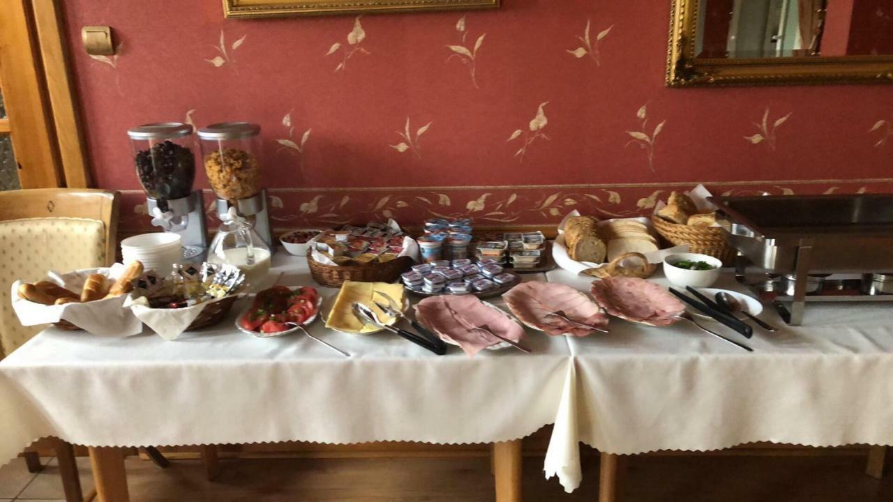 Willa Lakowa Gostynin Buitenkant foto
